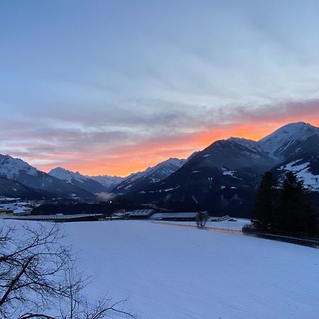 Apartment Wiesenhof - Natur & Weitblick Ueber Innsbruck - Ladestation Fuer Elektroautos المظهر الخارجي الصورة