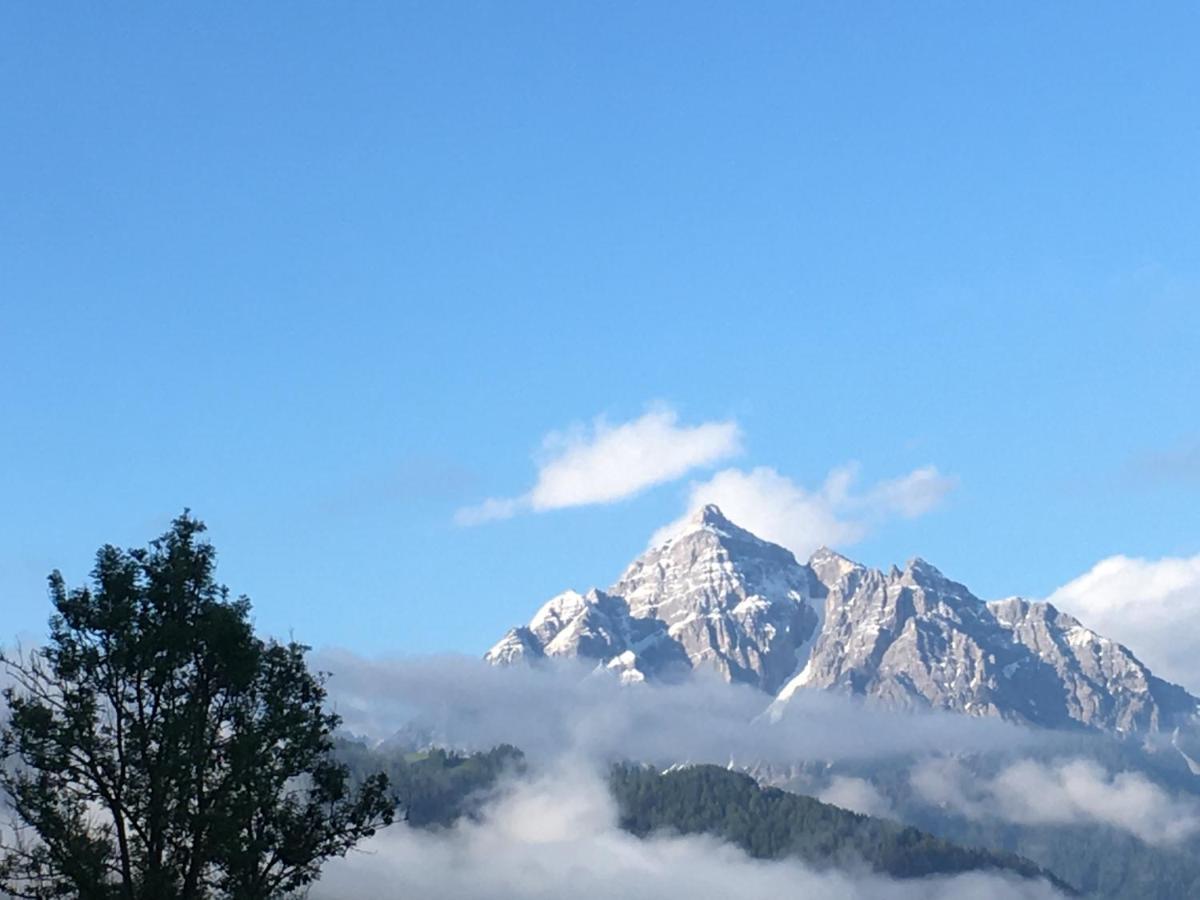 Apartment Wiesenhof - Natur & Weitblick Ueber Innsbruck - Ladestation Fuer Elektroautos المظهر الخارجي الصورة